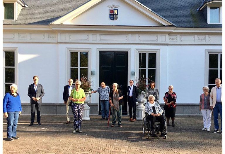 Lid Ouderendelegatie op bezoek bij minister-president Mark Rutte